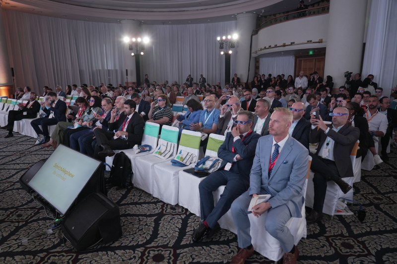 Ballroom audience wearing 3D glasses during the Smith+Nephew Academy conference at Sheraton Grand Sukhumvit Bangkok