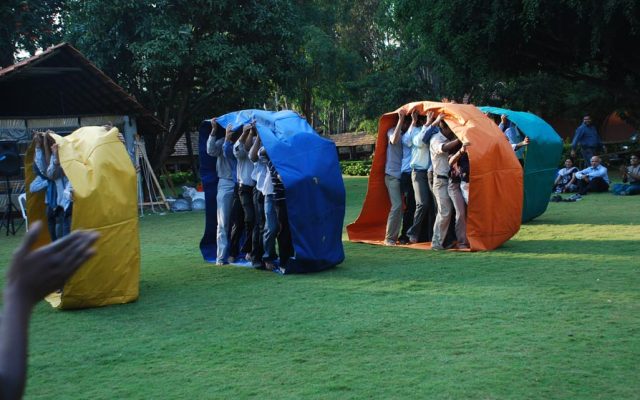 Outdoor Team Building Programs & Activities