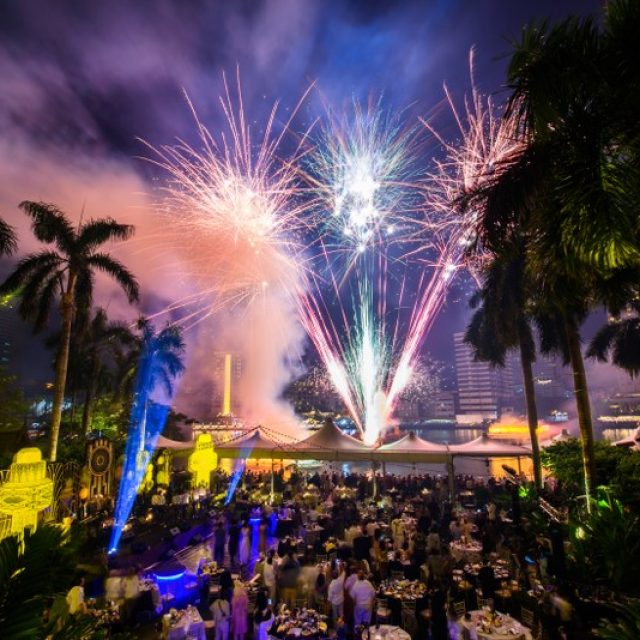 Happy New Year 2019 – The Peninsula Hotel Bangkok